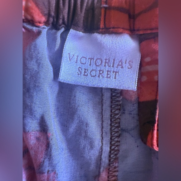 Victoria's Secret Black and Orange Casual Pants with Floral Design - Picture 6 of 16